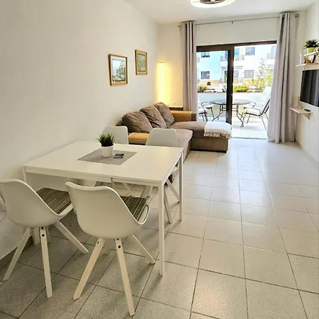 аппартаметы Seguro De Sol Playa De La Arena Апартаменты