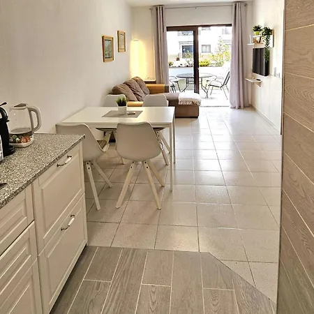 Апартаменты аппартаметы Seguro De Sol Playa De La Arena